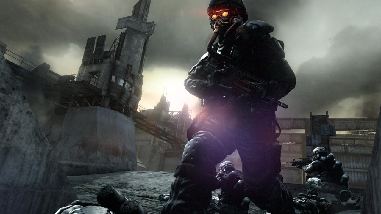 Killzone 2 - Helghan-soturi patsastelee