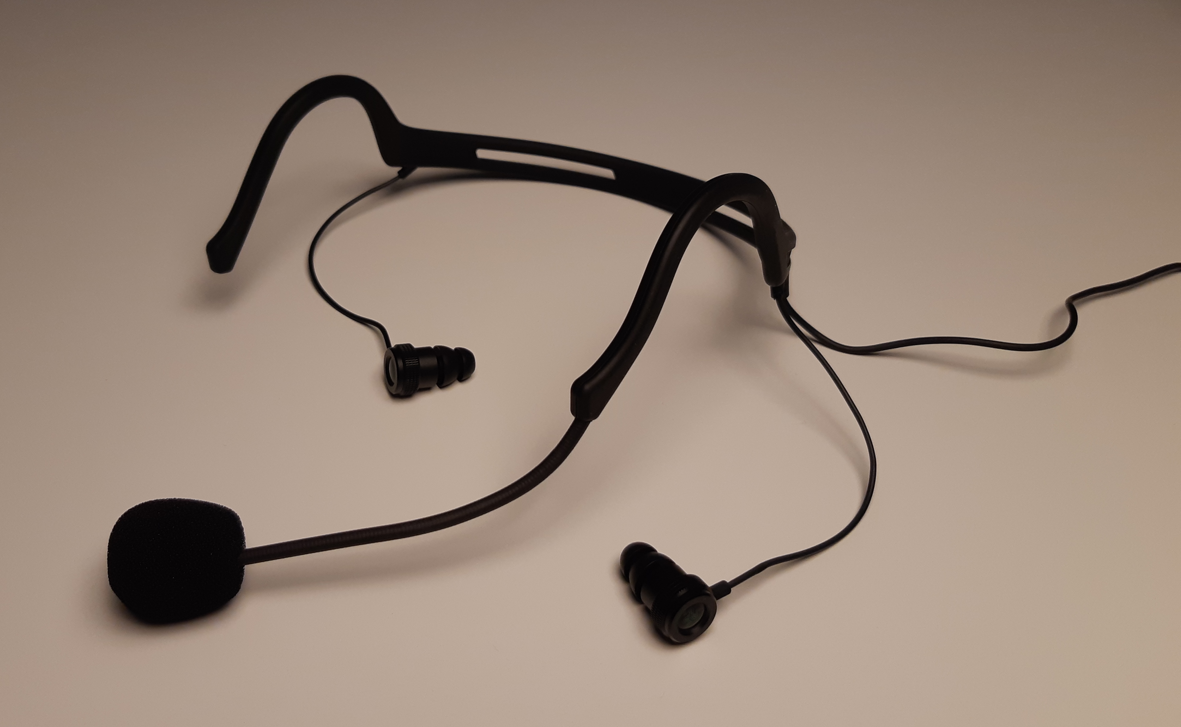 Razer Ifrit -kuulokemikrofoni