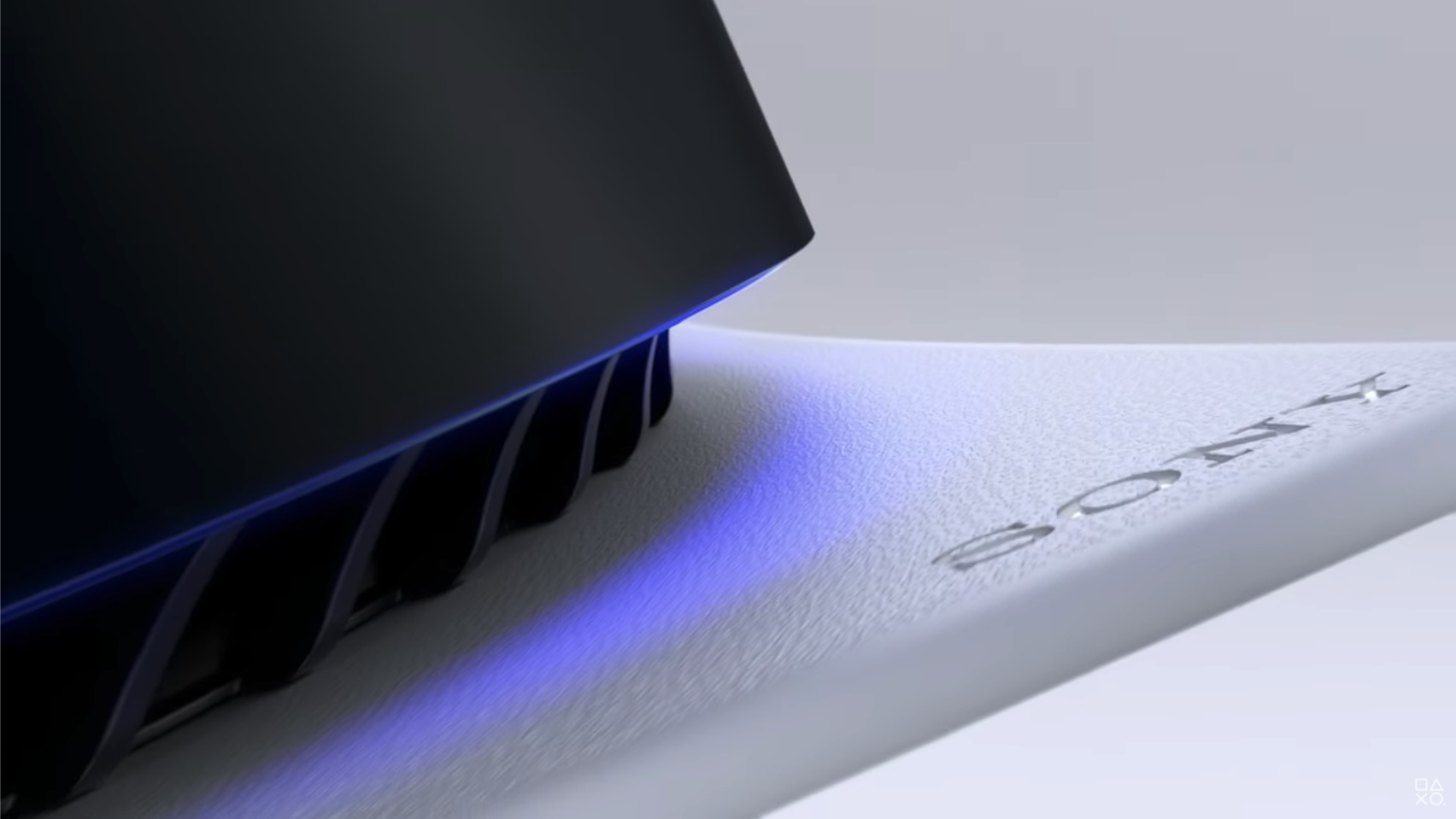 PS5, PlayStation 5, logo konsolin kulmassa