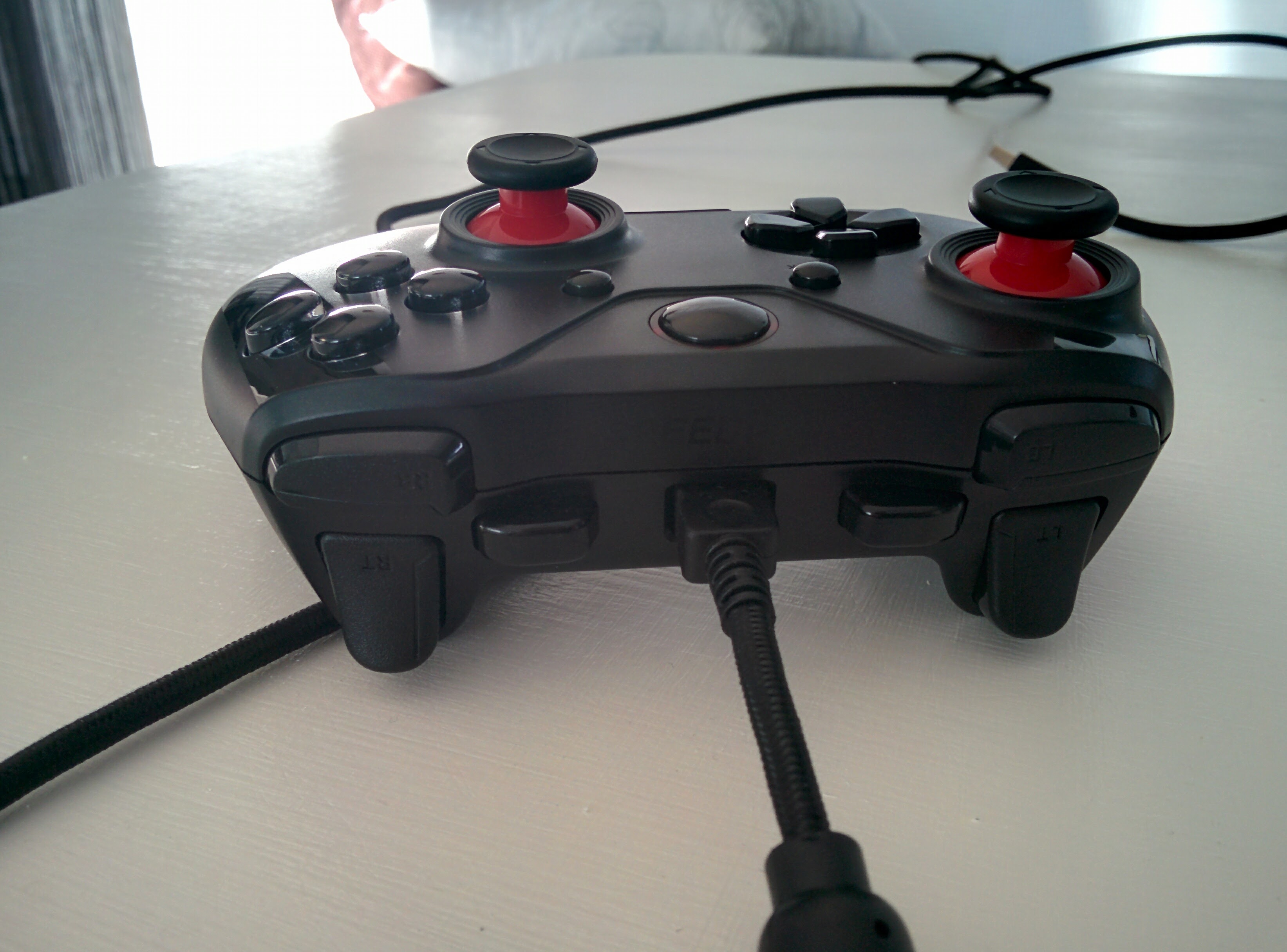 Speedlink quinox pro usb gamepad edestä