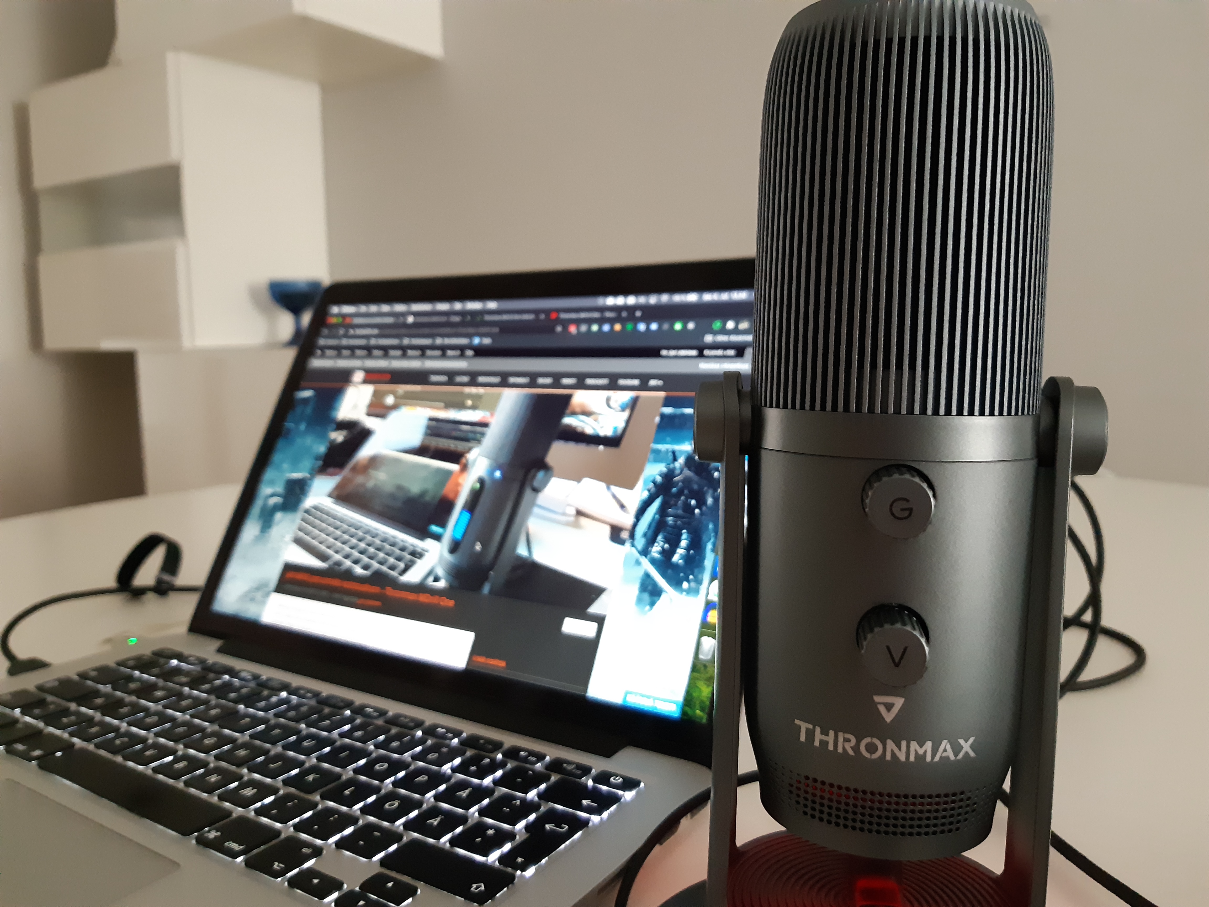 Thronmax Mdrill One äänenvoimakkuuden säädöt