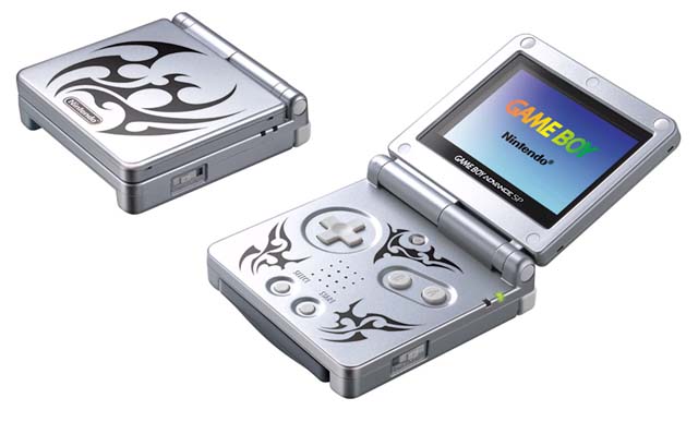 Game Boy Advance SP:lle uudet kuoret