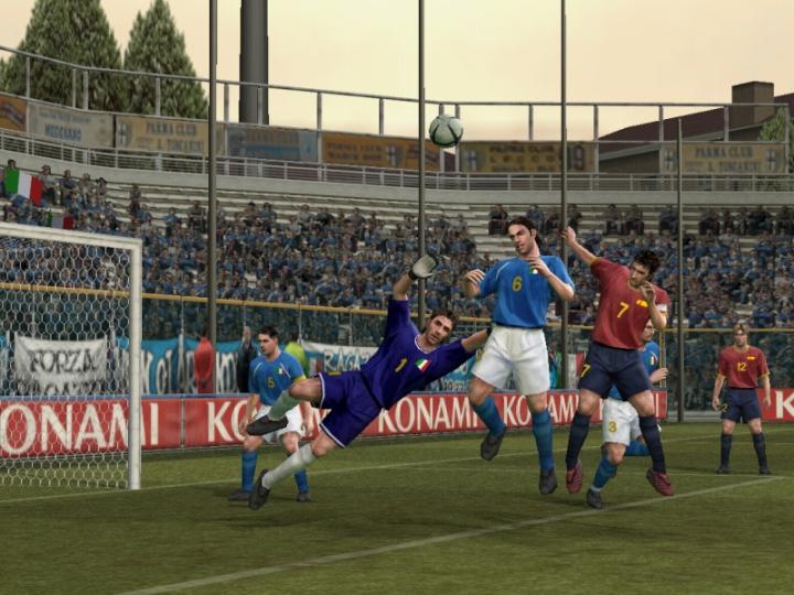 Uusia kuvia Pro Evolution Soccer 4:stä