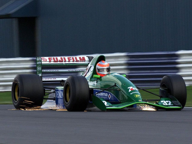 Vanhoja kilpureita Formula One 04:ään