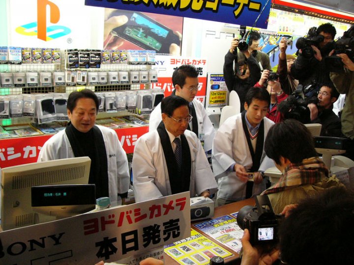 PSP:llä vahva avaus Japanissa