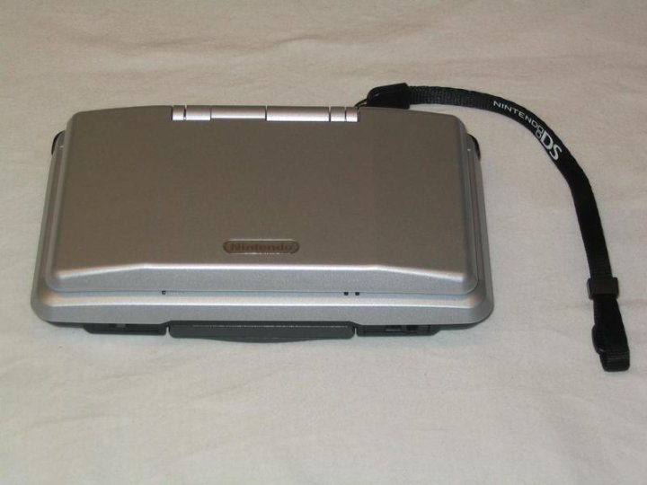 Nintendo DS ensitestissä