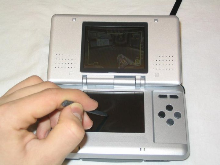 Nintendo DS ensitestissä