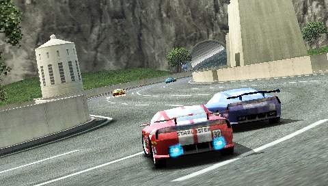 PSP:n Ridge Racer kultaan Jenkeissä