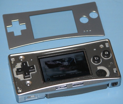 Game Boy Micro 4.11. nelivärisenä