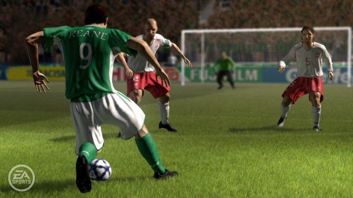 X05: Roppakaupalla kuvia Xbox 360:n FIFA 06:sta