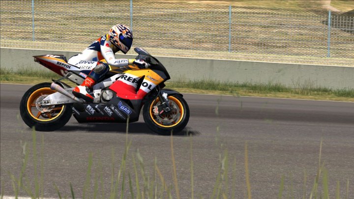 X05: MotoGP kaasuttelee Xbox 360:lle