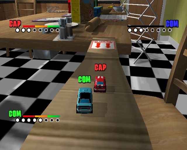 Micro Machines kisaa taas talossa ja puutarhassa