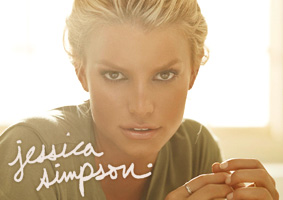 Jessica Simpson keikistelee kauppapaikalla