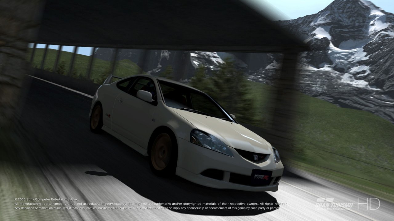 PS3:n eka Gran Turismo jenkkien joululahjaksi