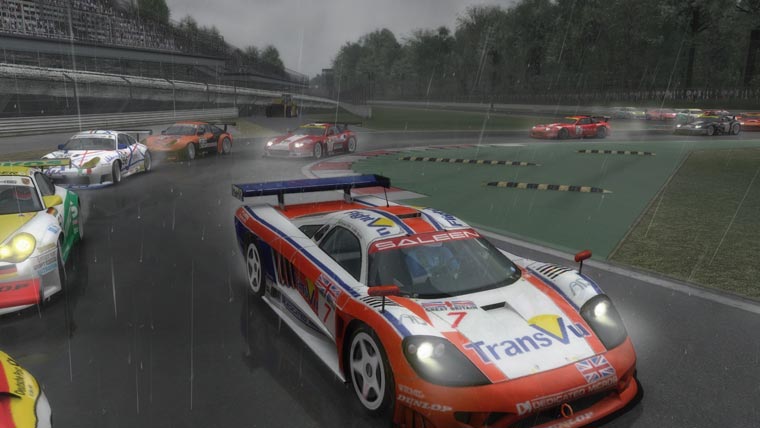 CVG: Xbox 360:n GTR ilman julkaisijaa