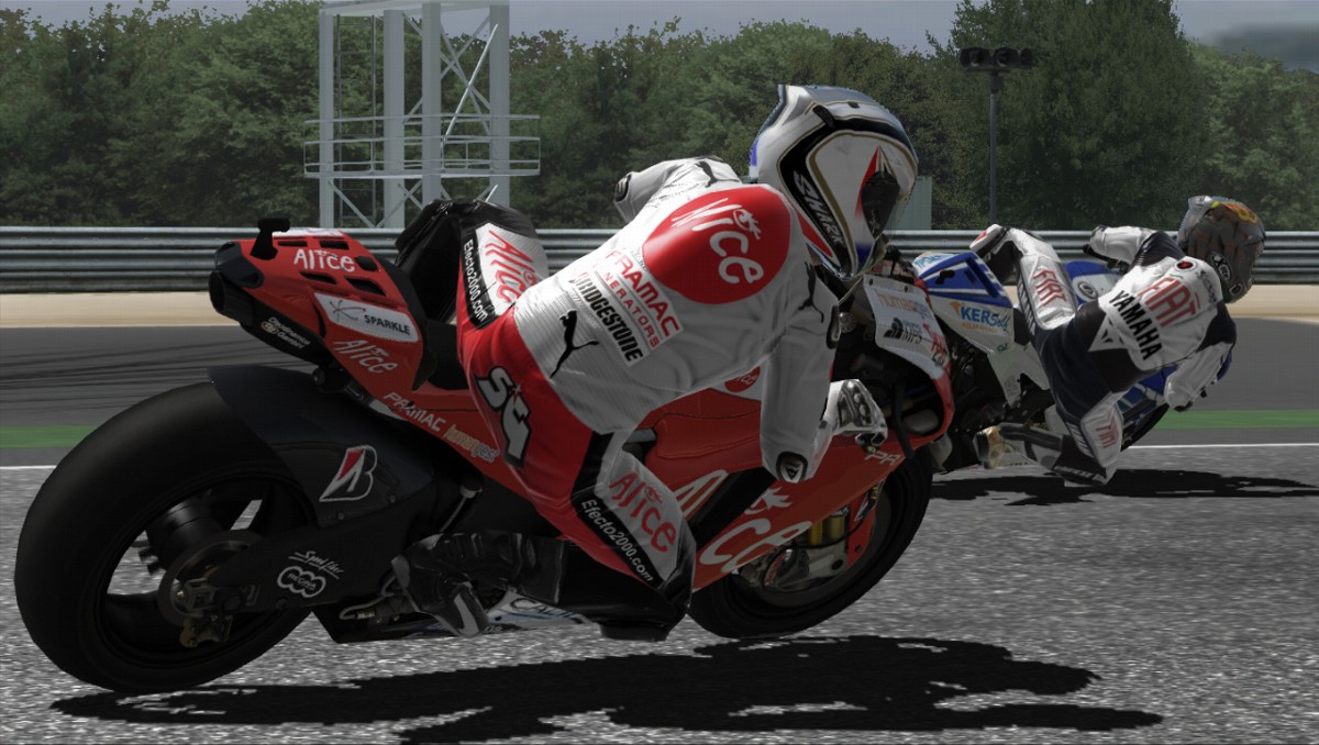 MotoGP 08 keulii kaikille kotikonsoleille