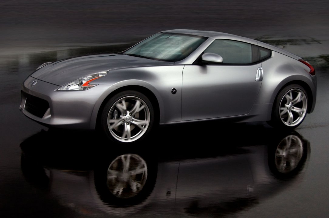 Nissan 370Z ensiesittelyssä Need For Speedissä