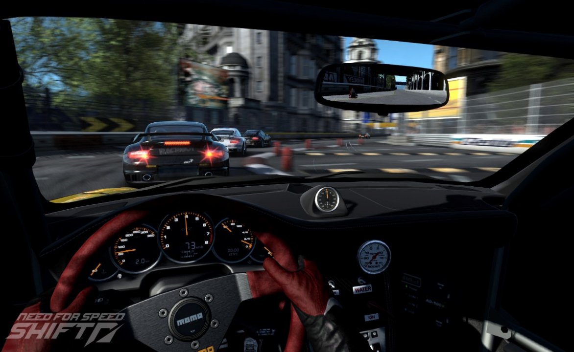 Need for Speed: Shift osaavissa käsissä