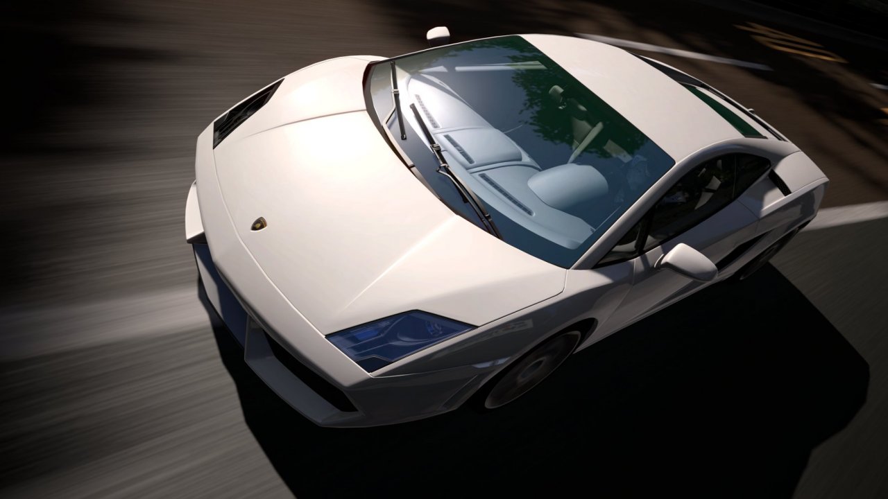 GT5:n Ferrareista ja Lamborghineista lisää kuvia
