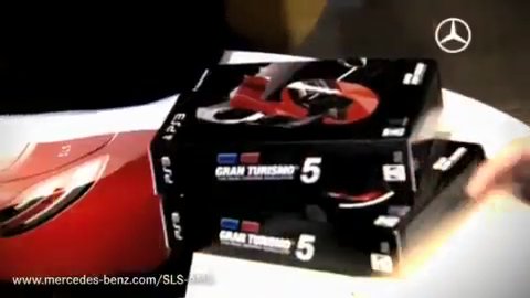 Gran Turismo 5 kolmella levyllä?