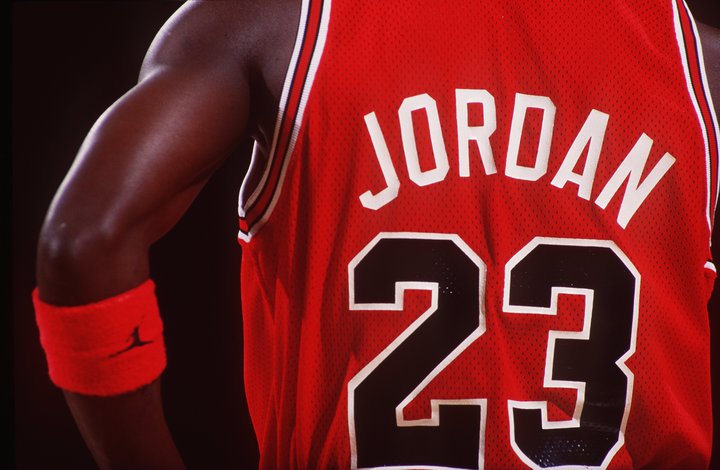 Michael Jordan donkkaa NBA 2K11:n kanteen