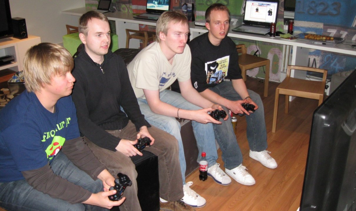 Ylläpito esittäytyy: Gimble, JayAr, Linque, SOJ
