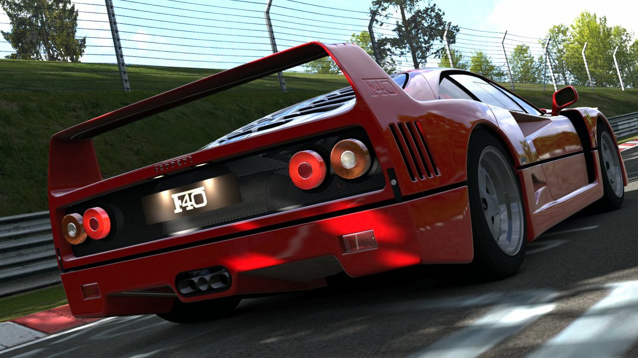 Luukku 15: Forza 3 vs. Gran Turismo 5