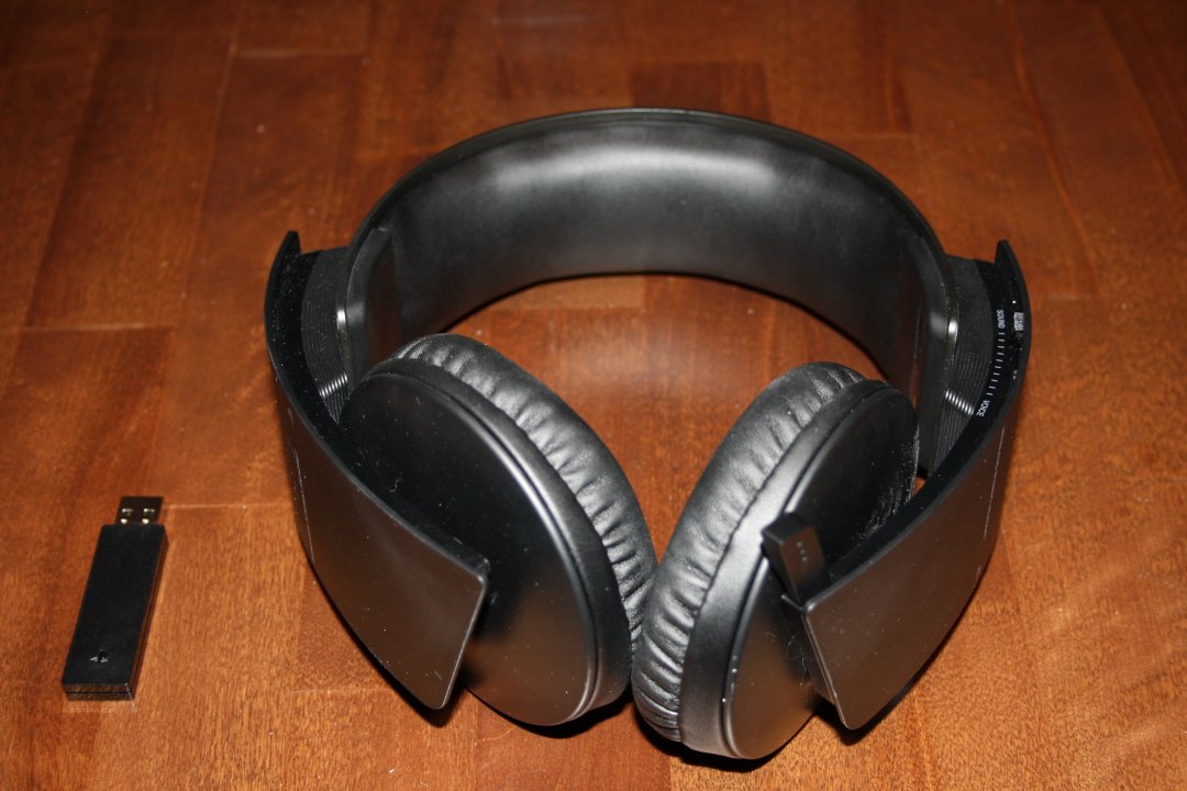 Testissä Sony Wireless Stereo Headset