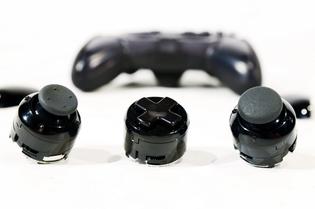 Testissä Mad Catz MLG Pro Circuit Controller