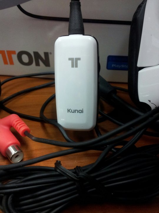 Testissä Tritton Kunai Headset