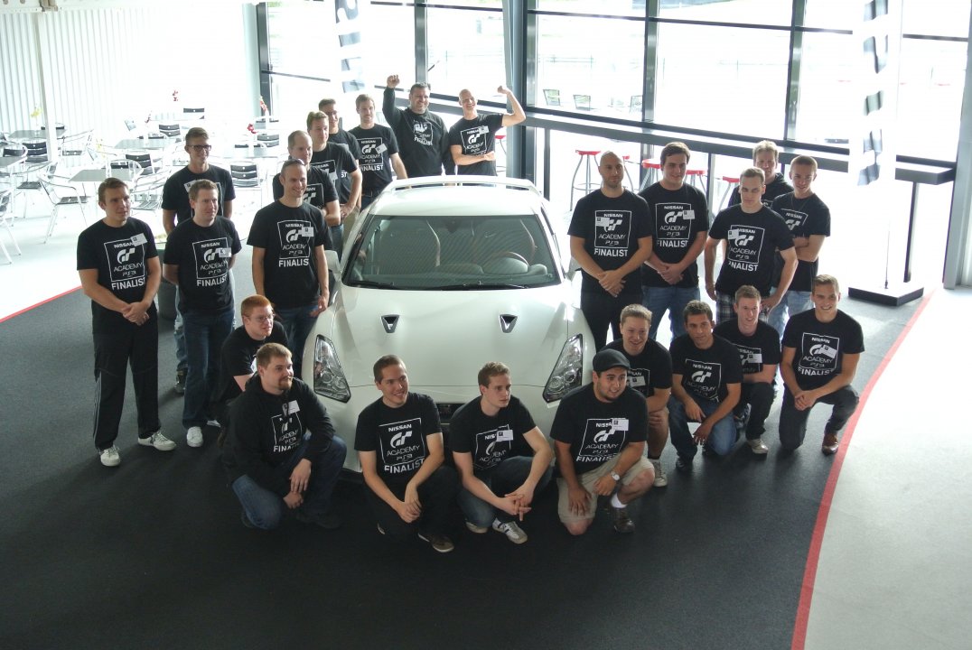 Kaksi suomalaista GT Academy Race Campille Silverstoneen