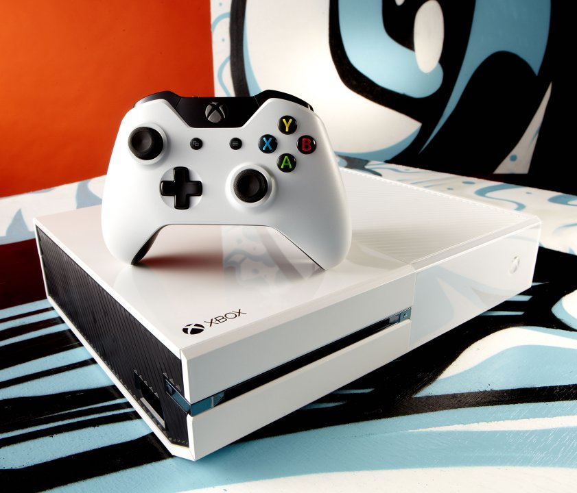 Xbox One maalataan Call of Dutyn ja Sunset Overdriven väreihin
