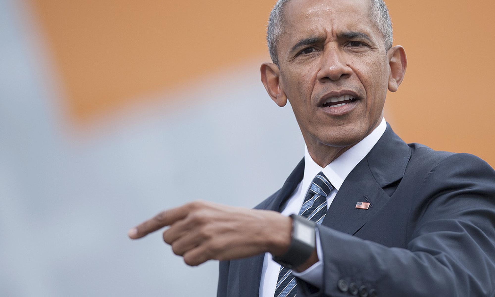 Barack Obama osoittaa