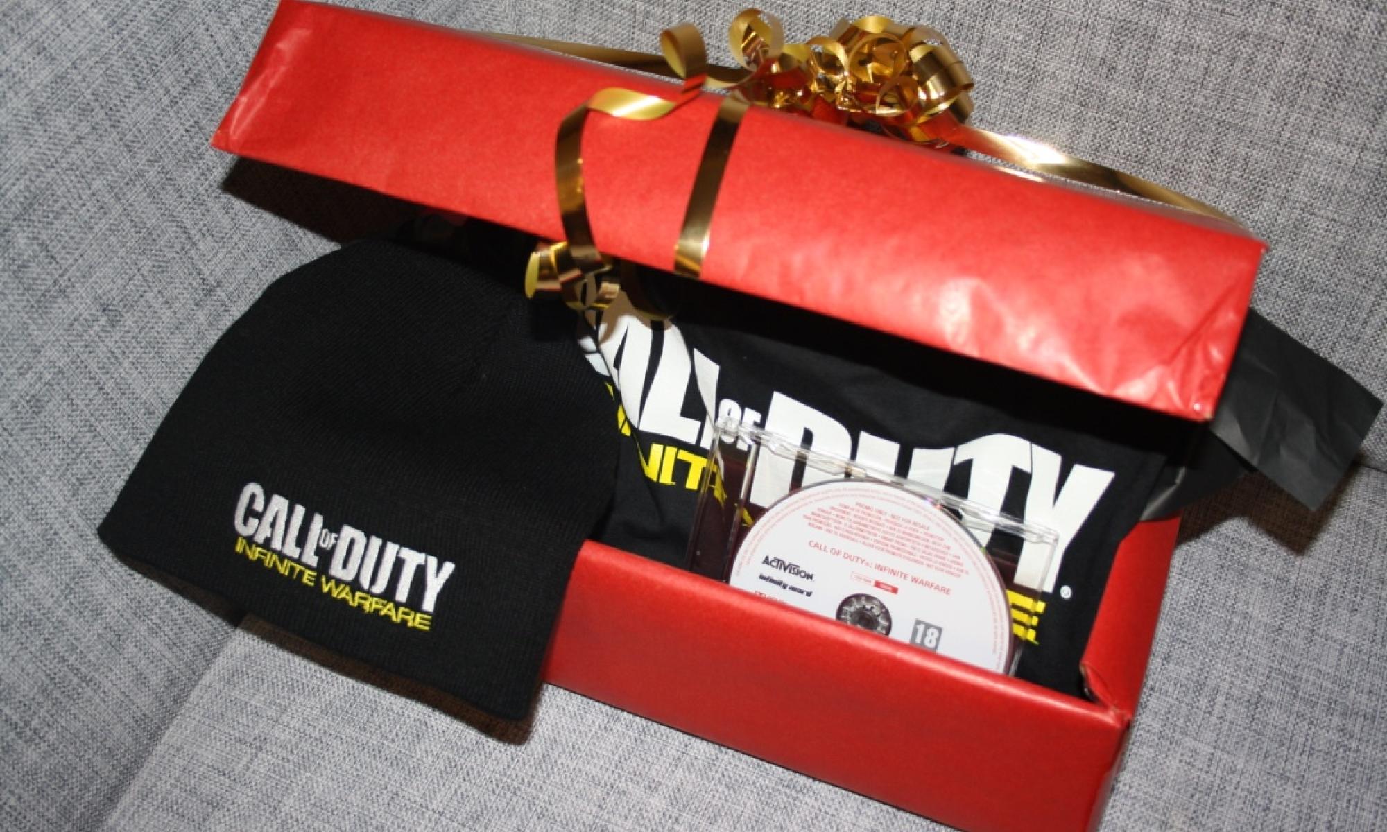 Call of Duty hat + T-shirt + PS4 game.jpg