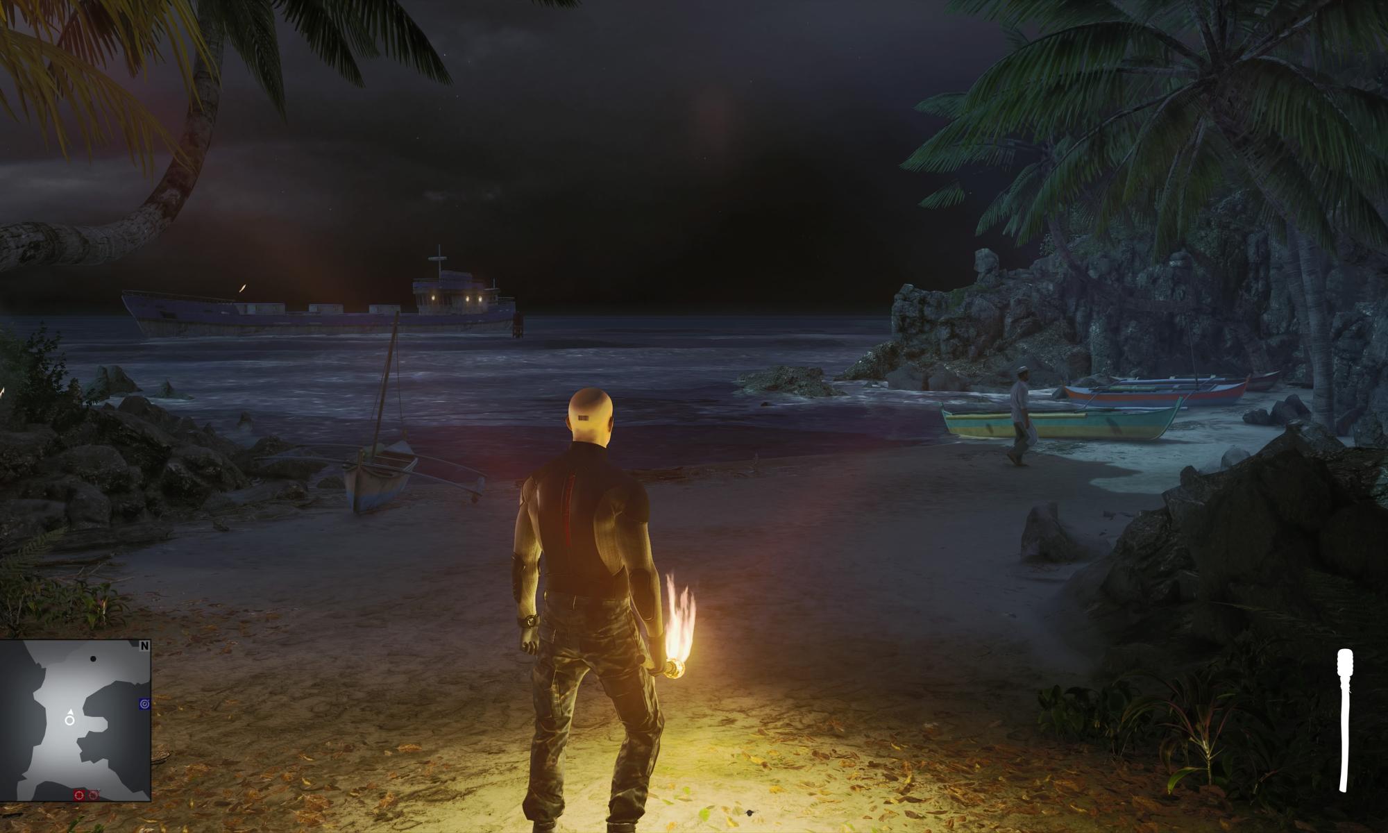 HITMAN 3 Soihtu kädessä rannalla