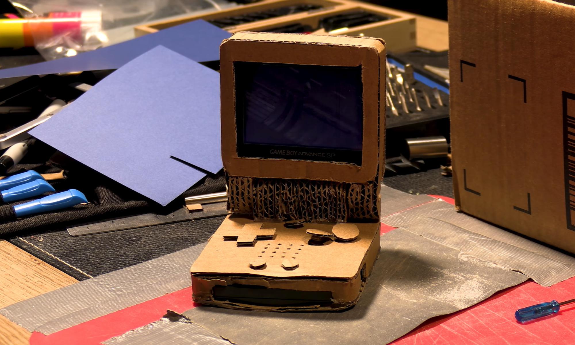 Pahvinen Game Boy Advance SP