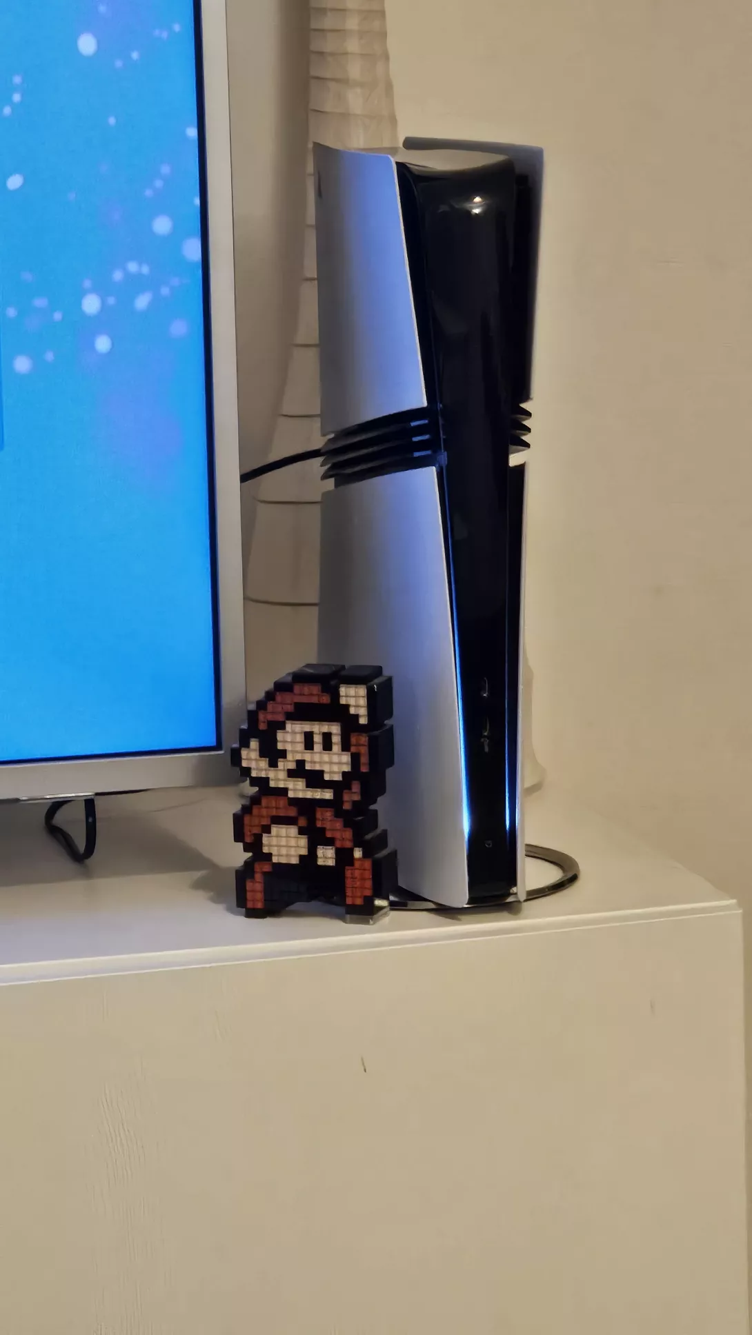 PS5 Pro – Mario vahtii