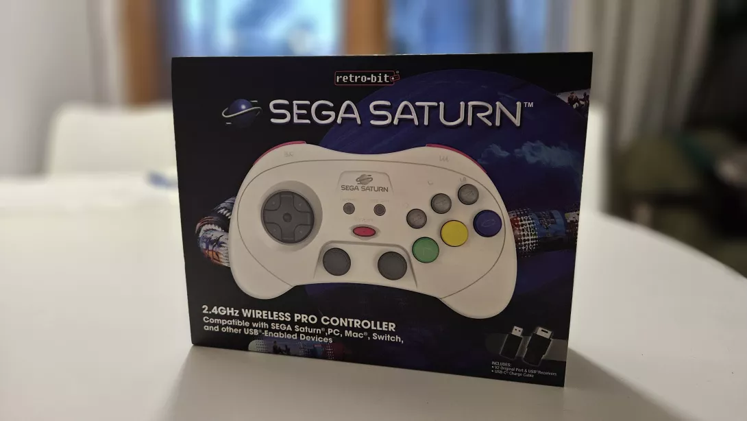 Retro-Bit Sega Saturn Controller – laatikossaan