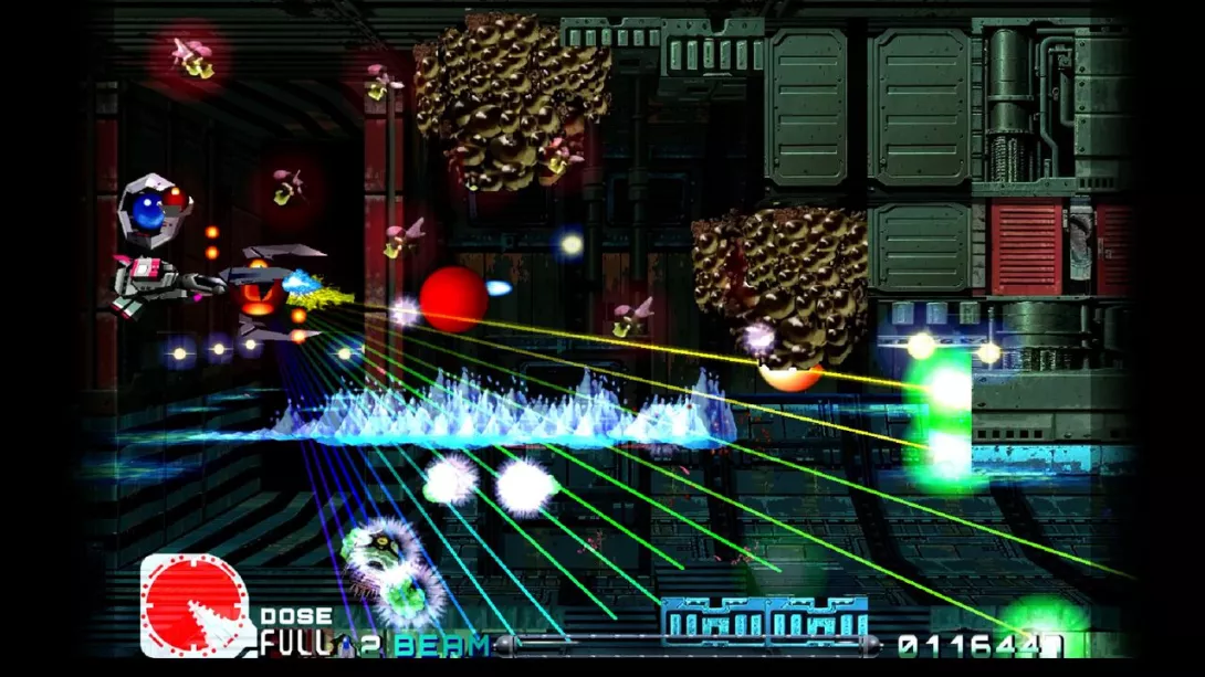 R-Type Delta HD Boosted Alus ampumassa ampiaisen pesiä