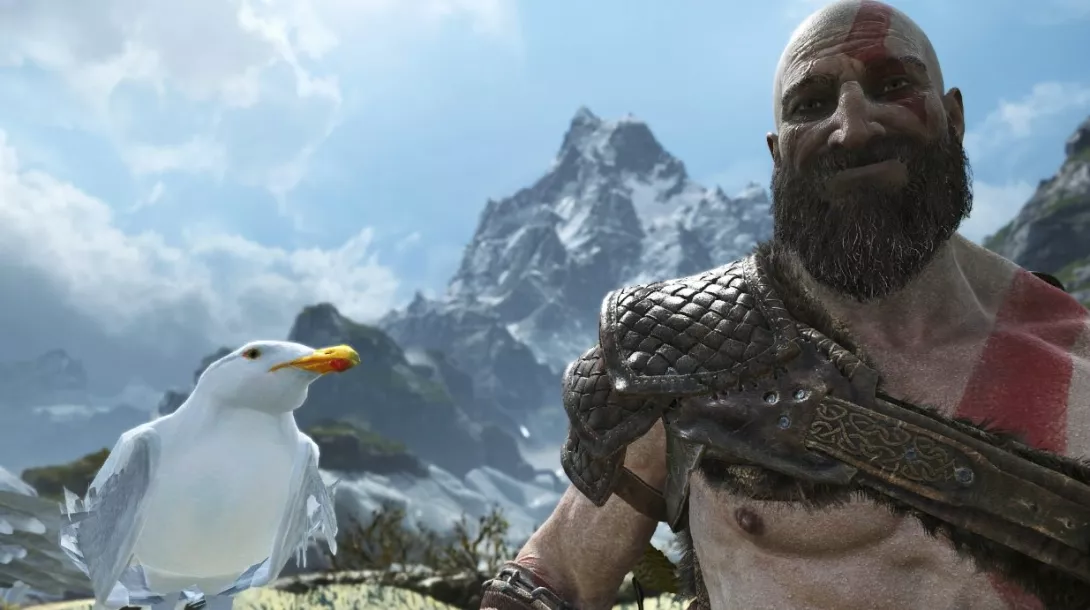 Lokki ja Kratos iloisena God of War photo mode valokuvausmoodi