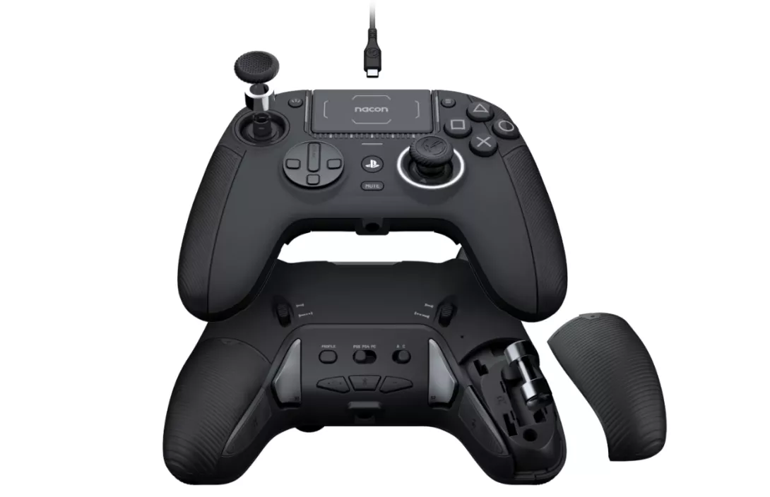 Nacon Revolution 5 Pro ohjain playstation.jpg.png