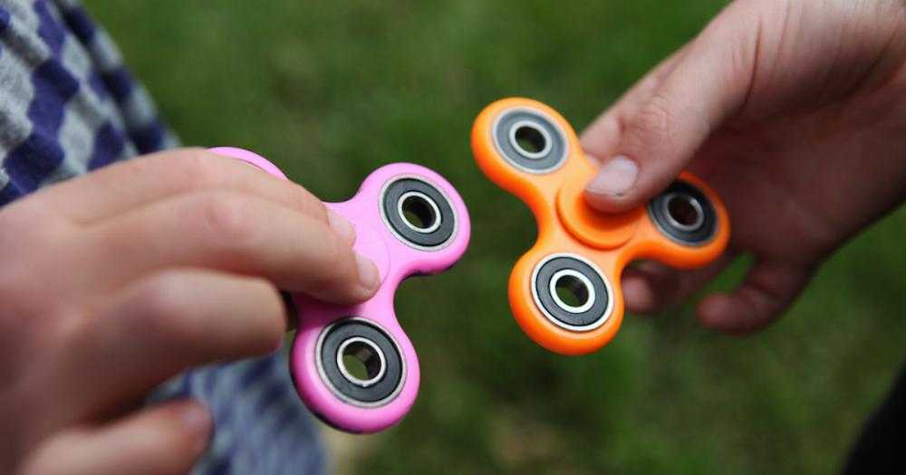 Fidget spinnereitä